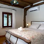 Matzanas House Вилла