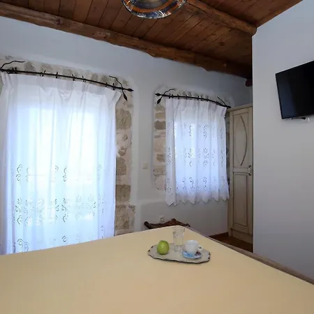 Matzanas House Villa *