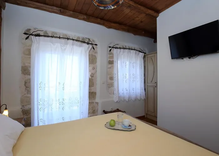 Matzanas House Villa *